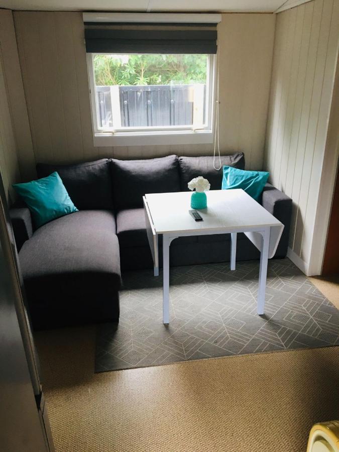 Mobil-home Sur Terrain Prive * Serignan