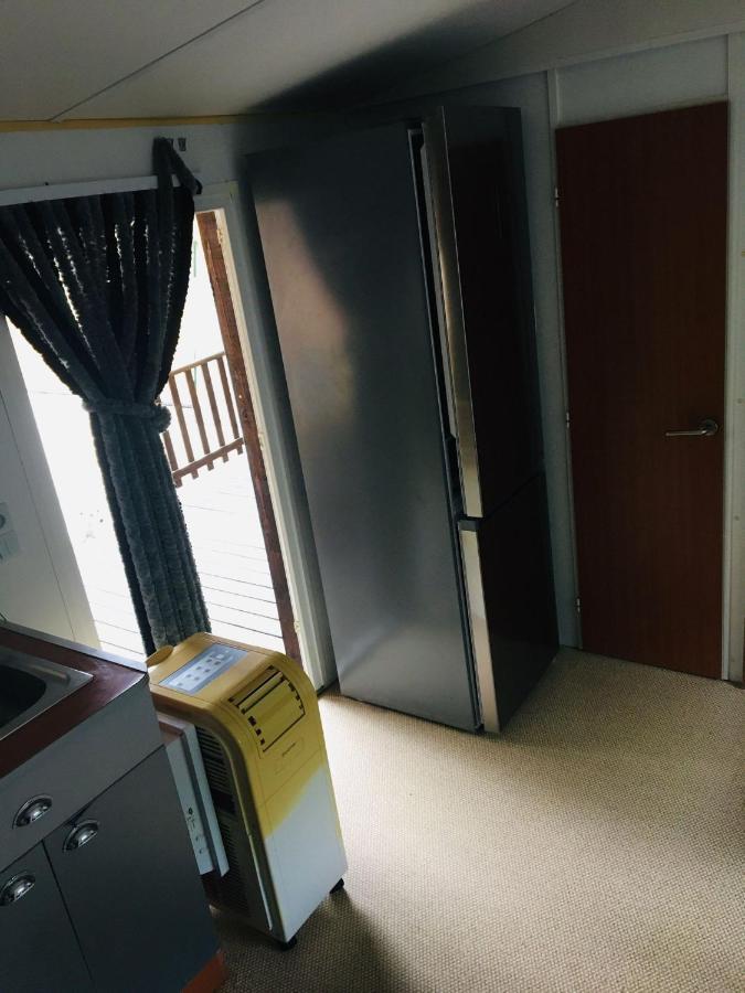 Mobil-home Sur Terrain Prive Campsite